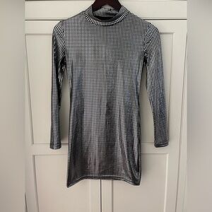 Metallic Silver Womens Mini Dress Long Sleeve Size XS-S stretchy Futuristic NWOT
